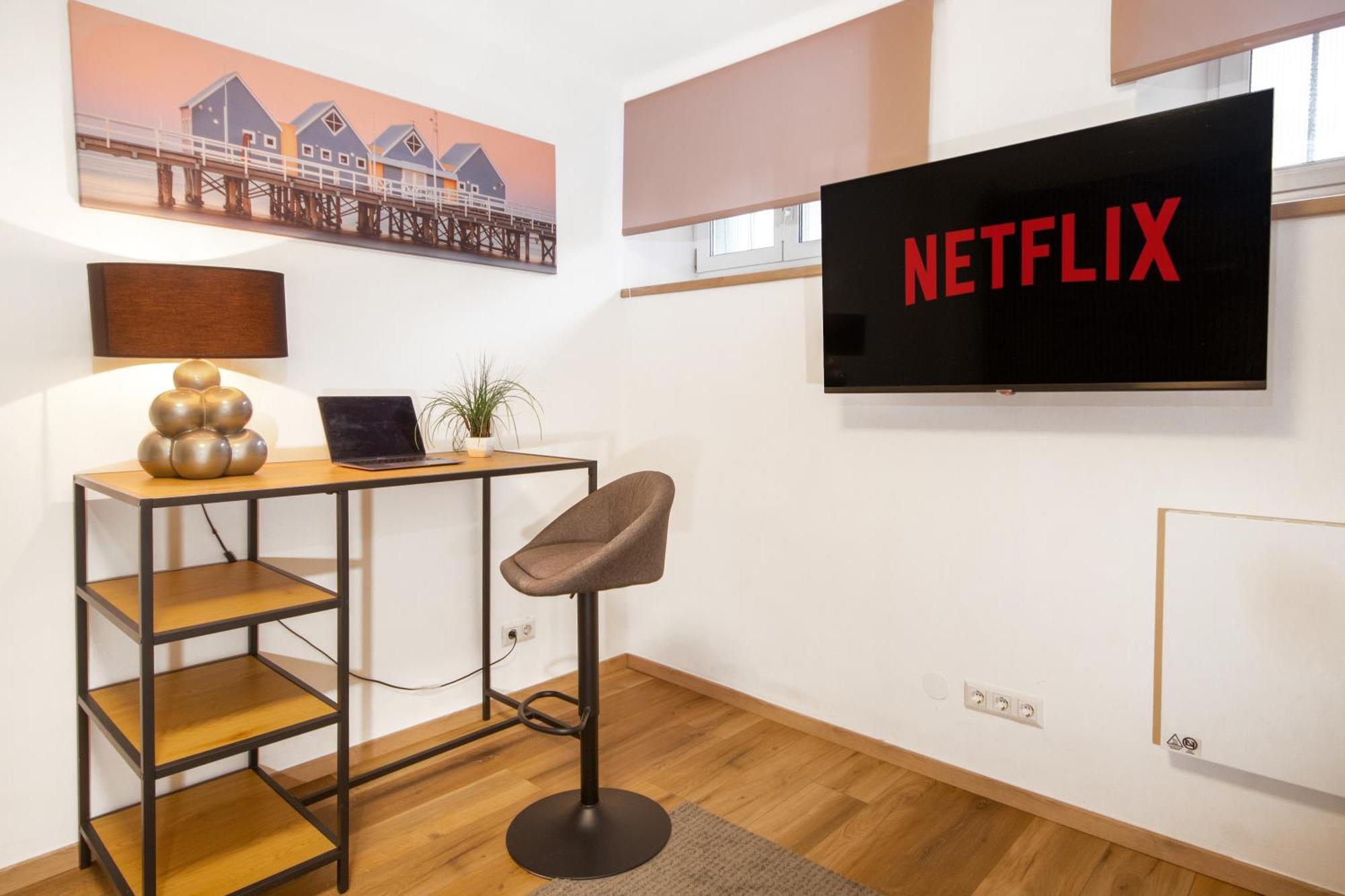 Lendkanal - - Netflix - Waschmaschine - Kaffeevollautomat - 8 Pax - 4 Schlafzimmer Appartement