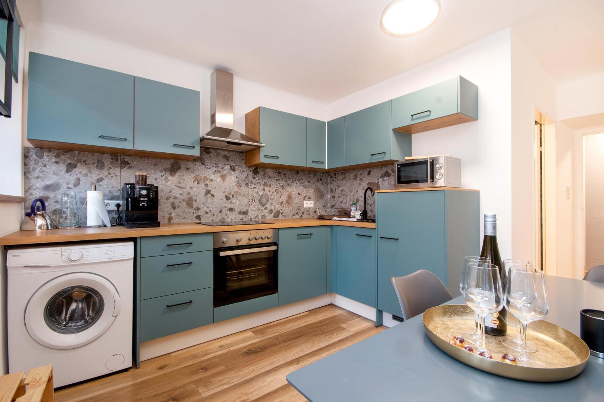 Lendkanal - - Netflix - Waschmaschine - Kaffeevollautomat - 8 Pax - 4 Schlafzimmer Appartement Klagenfurt am Wörthersee