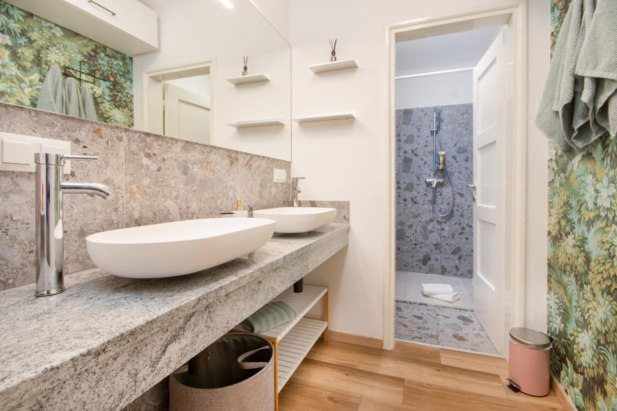 Lendkanal - - Netflix - Waschmaschine - Kaffeevollautomat - 8 Pax - 4 Schlafzimmer Appartement Klagenfurt am Wörthersee